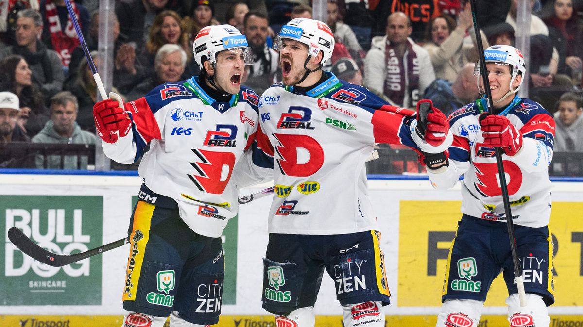 Americký útočník Fejes bude pokračovat v Pardubicích